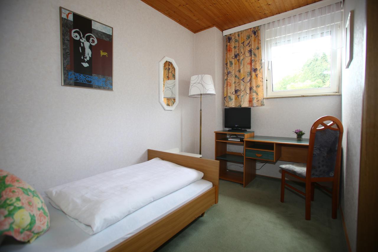 Hotel Pension Weinberg mit Landhaus Nizza Gleisweiler Exterior foto