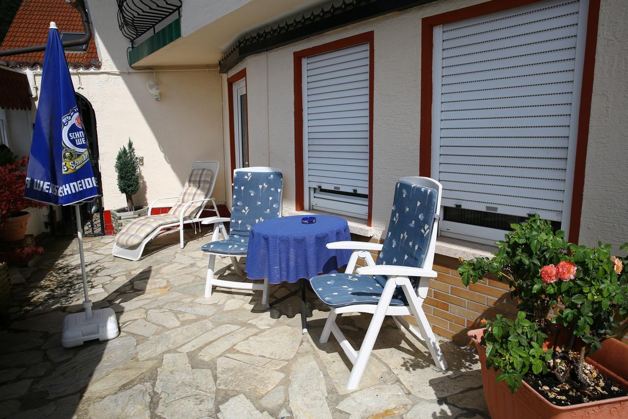 Hotel Pension Weinberg mit Landhaus Nizza Gleisweiler Exterior foto
