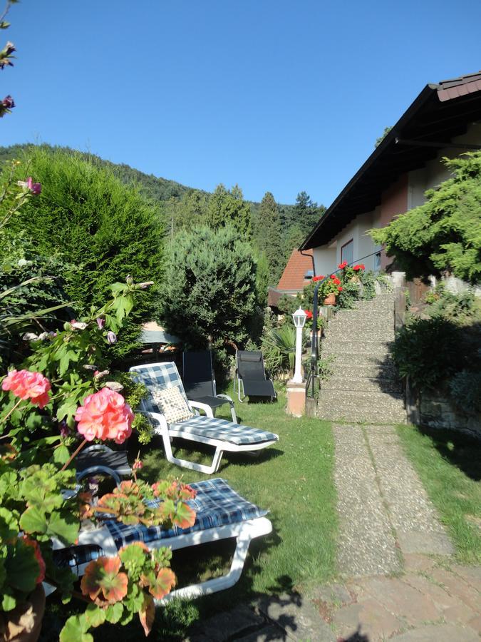 Hotel Pension Weinberg mit Landhaus Nizza Gleisweiler Exterior foto